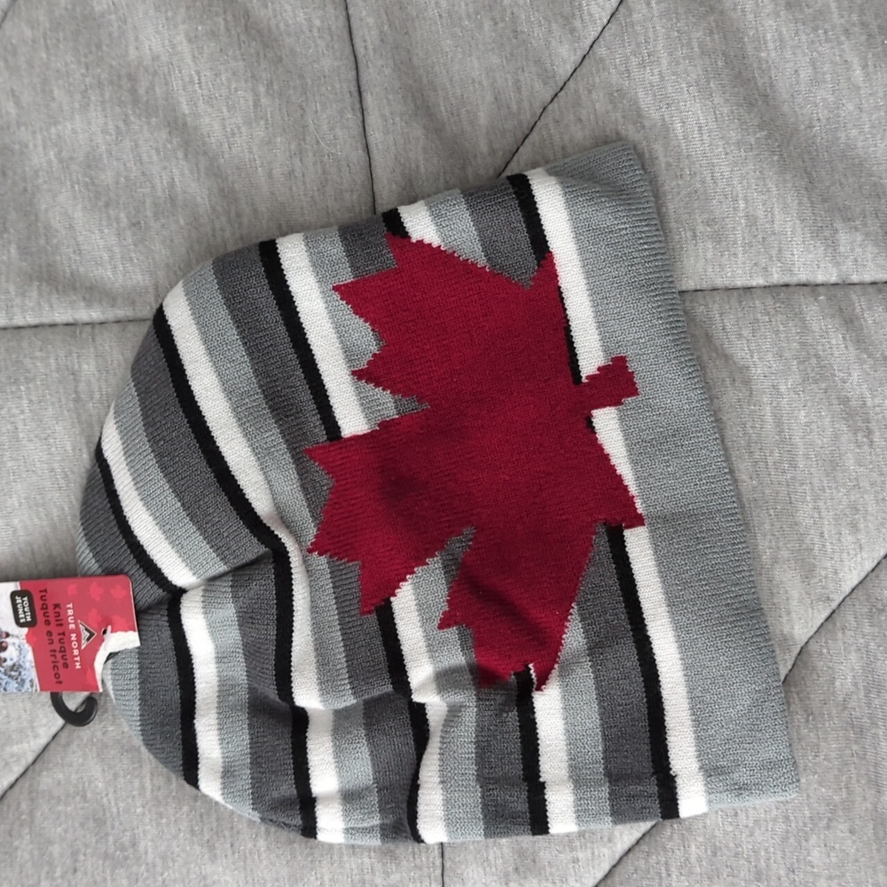 NWT Kids Canada Hat
